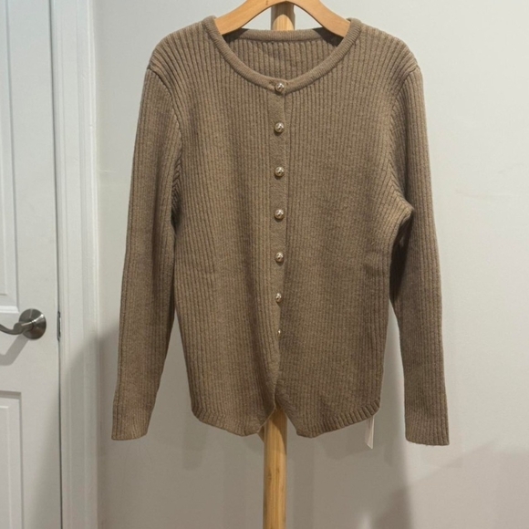 Commense Ribbed Beige Cardigan - Picture 2 of 4